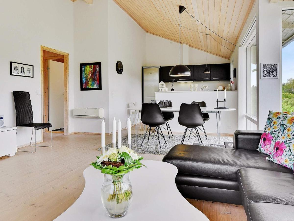 7 Person Holiday Home In Nordborg Exteriör bild