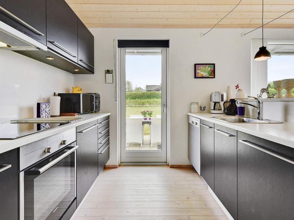 7 Person Holiday Home In Nordborg Exteriör bild